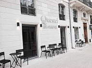 Questel Brasserie inside