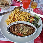 Cafe de La Plage food