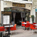 L'Atelier inside