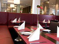 ESSRAUM Restaurant inside