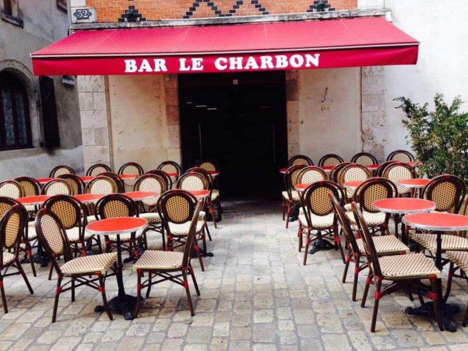 restaurant image