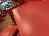 Firehouse Subs River Oaks inside