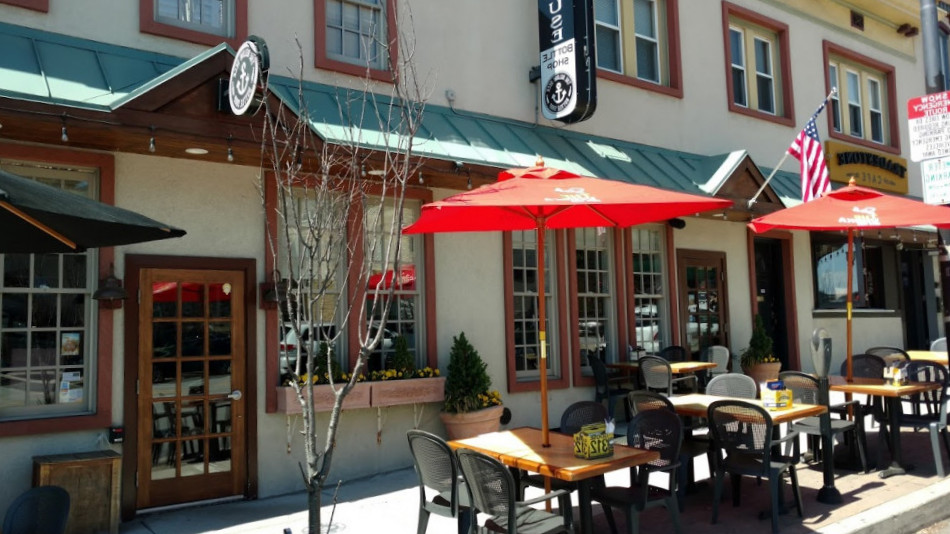 restaurant image