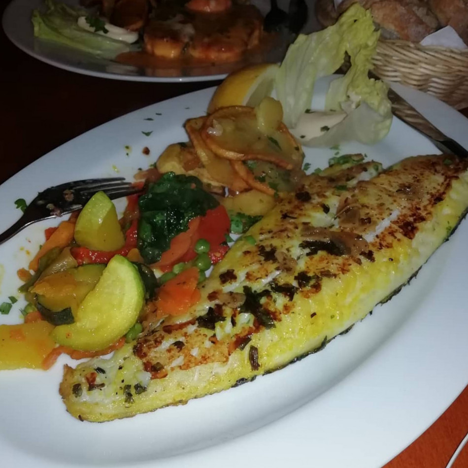 restaurant image