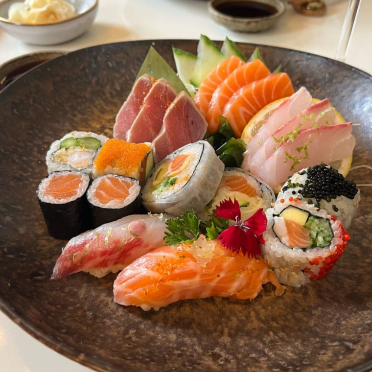 restaurant image