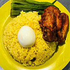 Nasi Lemak Royale Jalil (plaza Mentaloon) food