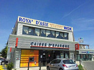 Royal D'asie outside