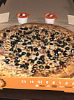 Little Caesars Pizza food