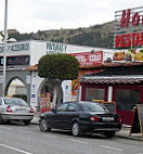 Doner Kebab Y Pollos Albir outside