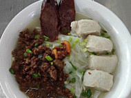 Guāng Jì Zhū Ròu Wán Fěn Kongkee Pork Ball Noodle (lucky Seng) inside