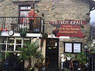 Yr Hen Efail inside