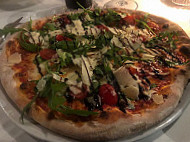 Pizzeria Mio food