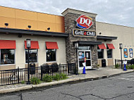 Dairy Queen Grill Chill outside