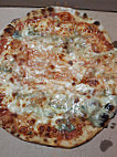 Baraka Pizza food