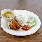 Kedai Nasi Berlauk Pok Ya food