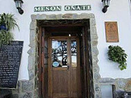 Meson Onate outside