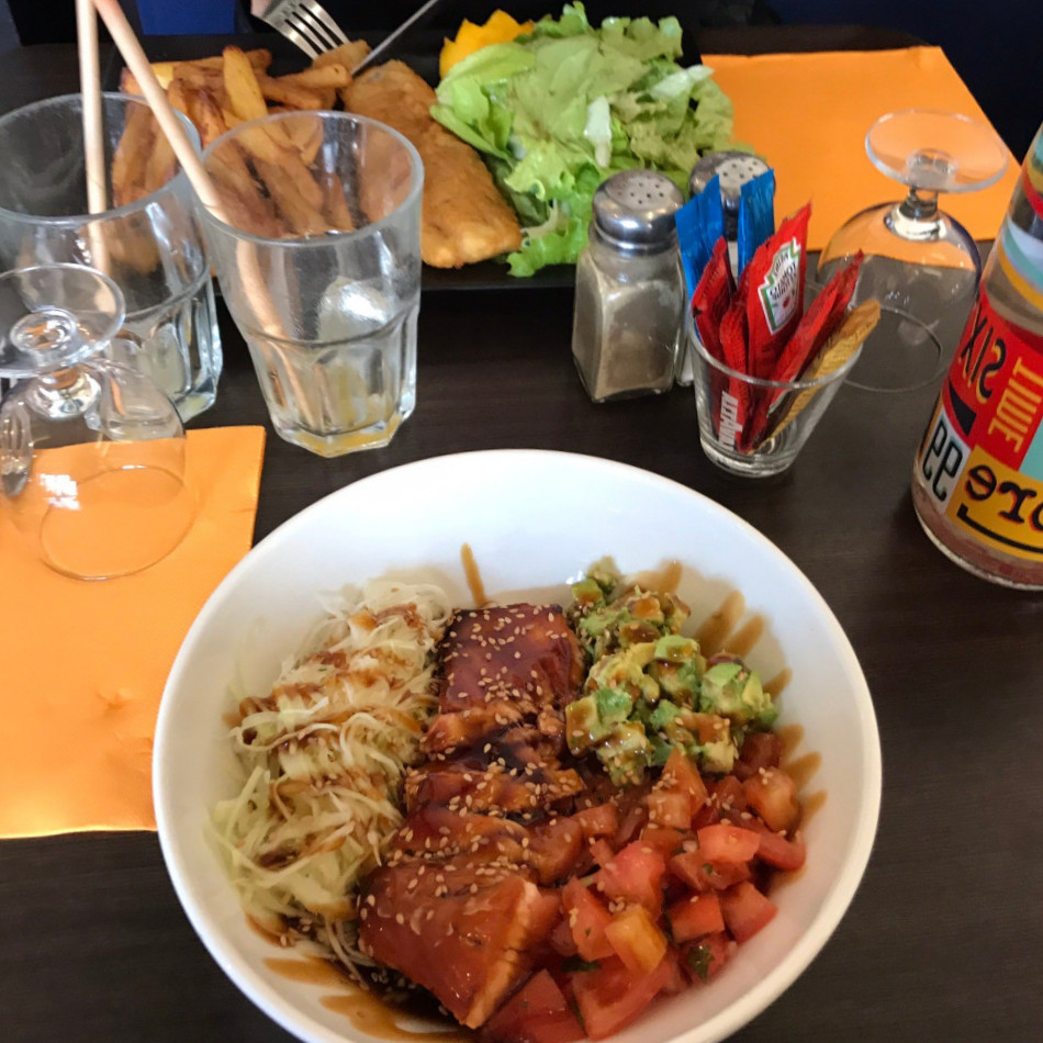 restaurant image