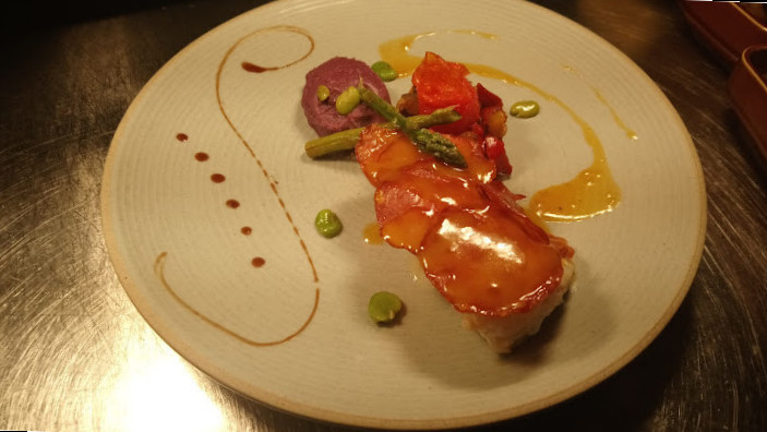 restaurant image