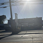 Merritt Canteen outside