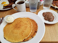 Peg Town Station food