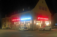 Pizza Mann Haltingen outside