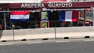 Arepera El Guayoyo outside