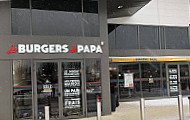 Les Burgers De Papa outside