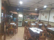 Vesuvio Pizzeria Italiana inside