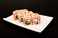 Nina Sushi food