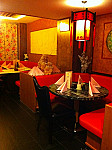 Restaurant Golden Moon inside