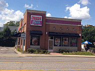 Baskin-robbins outside