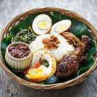 Nasi Berlauk Dinihari food