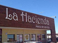 La Hacienda outside