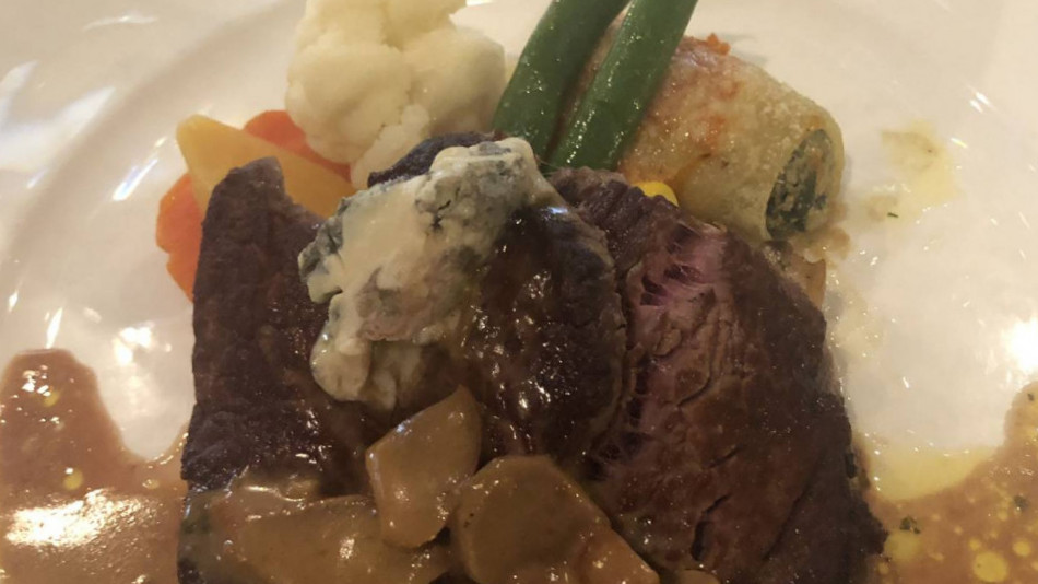 restaurant image