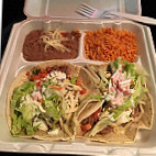 Tacos Y Mas Oak Lawn food