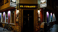 El Cubanito outside