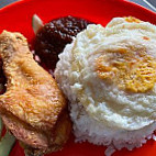 Ah Nga Nasi Lemak food