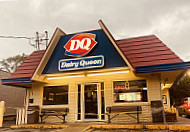 Dairy Queen (treat) outside