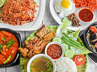 Restoran Sultan Ayam Penyet food