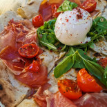 La Pizza Napoletana Mâncare