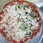 Bigoni's Pizza Barn food