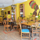 Cafeneaua Noastra În interior