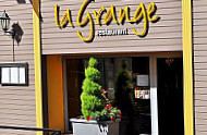 La Grange outside