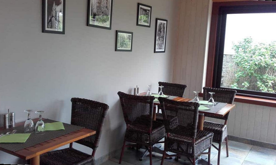 restaurant image