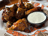 Hooters food