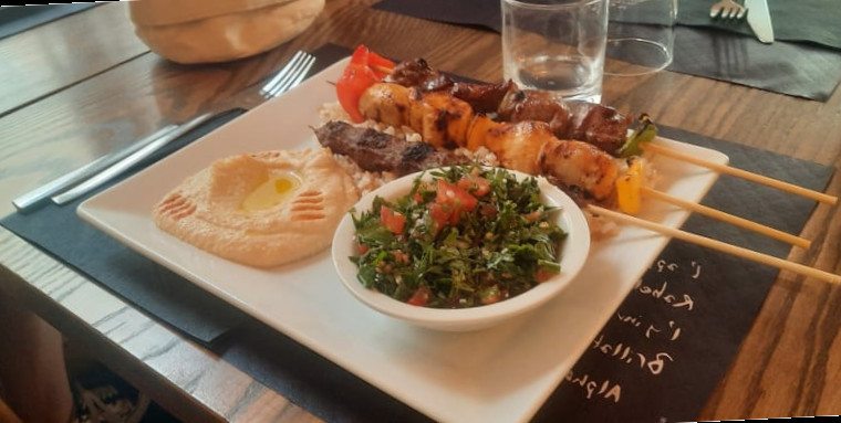 restaurant image