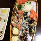 Yoshiki Sushi food