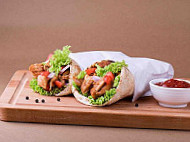 Shawarma Al-hikmah food