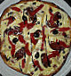 L' Uhabia Pizza food