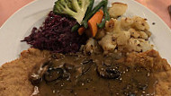 Elizabeth's Chalet Restaurant Ltd food